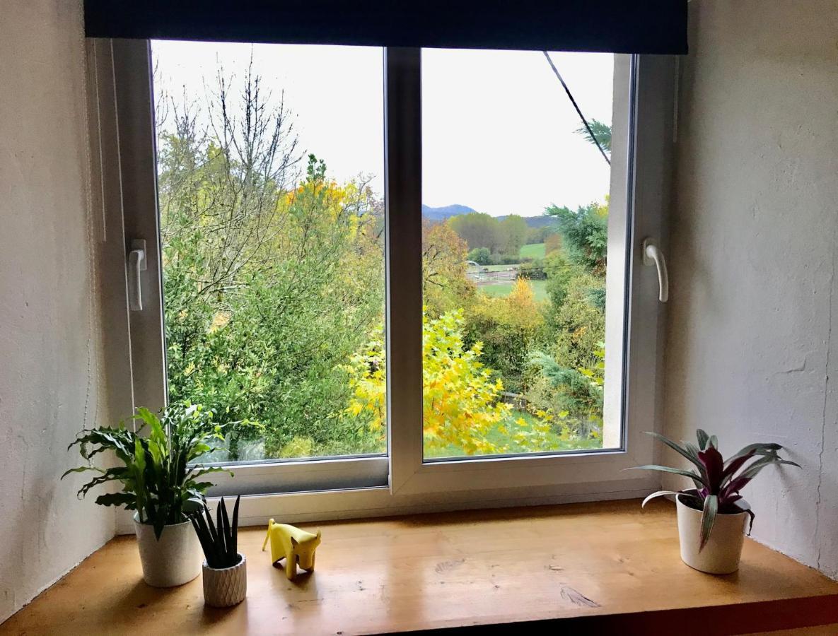 Le Pipapo Apartman Saint-Martin-de-Bavel Kültér fotó