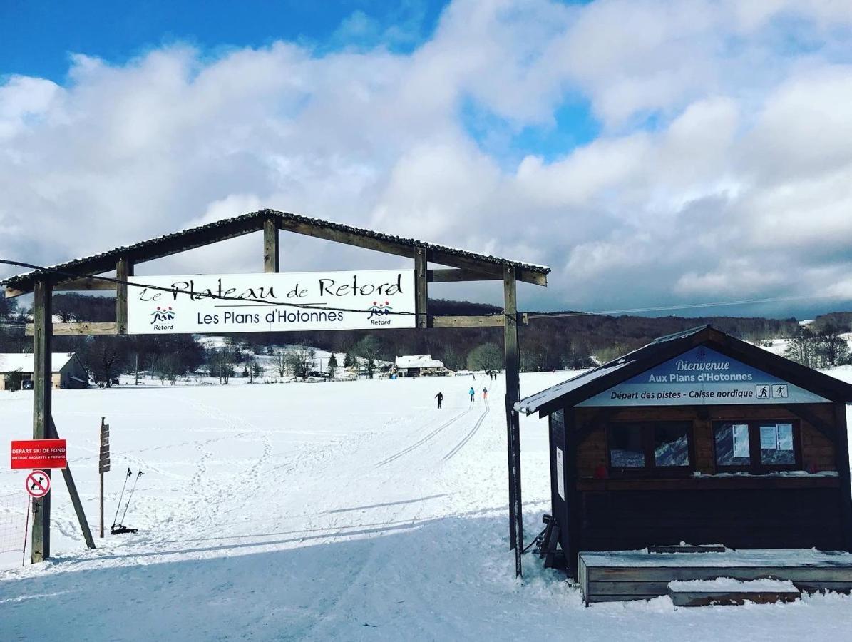 Le Pipapo Apartman Saint-Martin-de-Bavel Kültér fotó
